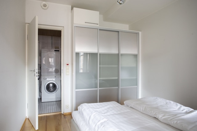 2ndホームズデラックスアパートメントwithサウナ&バルコニー