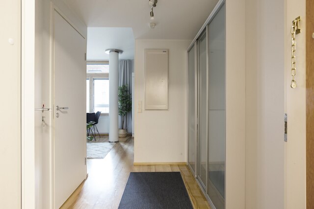 2ndホームズデラックスアパートメントwithサウナ&バルコニー