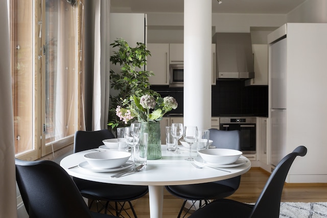 2ndホームズデラックスアパートメントwithサウナ&バルコニー