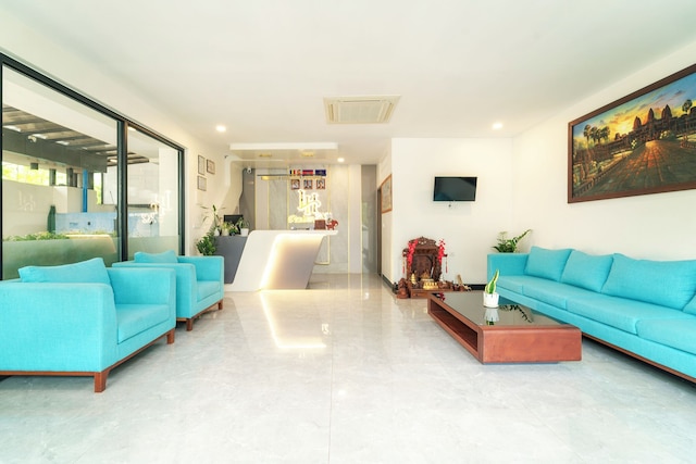 LH レジデンス 752