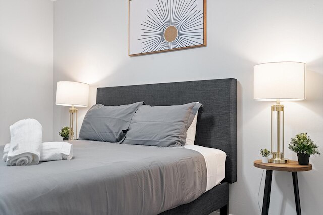 モダン 2 ベッドルーム ニア ユT ハイド パーク エボニフィ