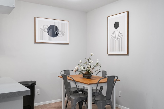 スタイリッシュ 1 ベッドルーム ニア ユT ハイランド エボニフィ