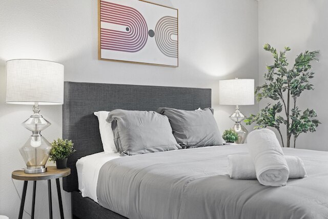 モダン 2 ベッドルーム ニア ユT ハイド パーク エボニフィ