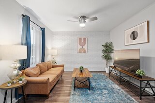 モダン 2 ベッドルーム ニア ユT ハイド パーク エボニフィ