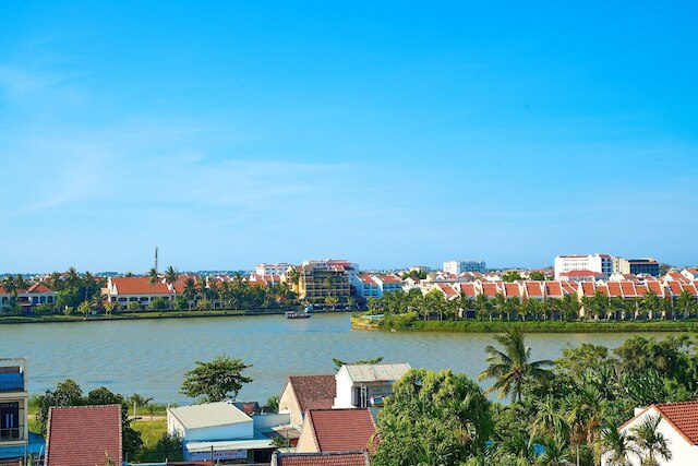 レジェンドオアシスブティックホイアンホテル