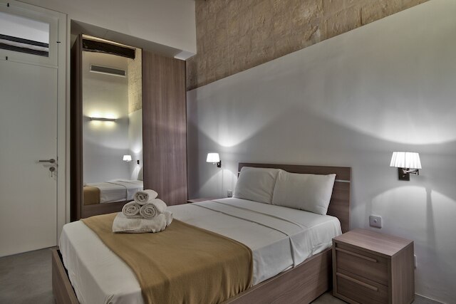 ヴァレッタステイ - ゾエ