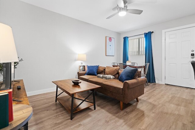 スタイリッシュ 1 ベッドルーム ニア ユT ハイランド エボニフィ