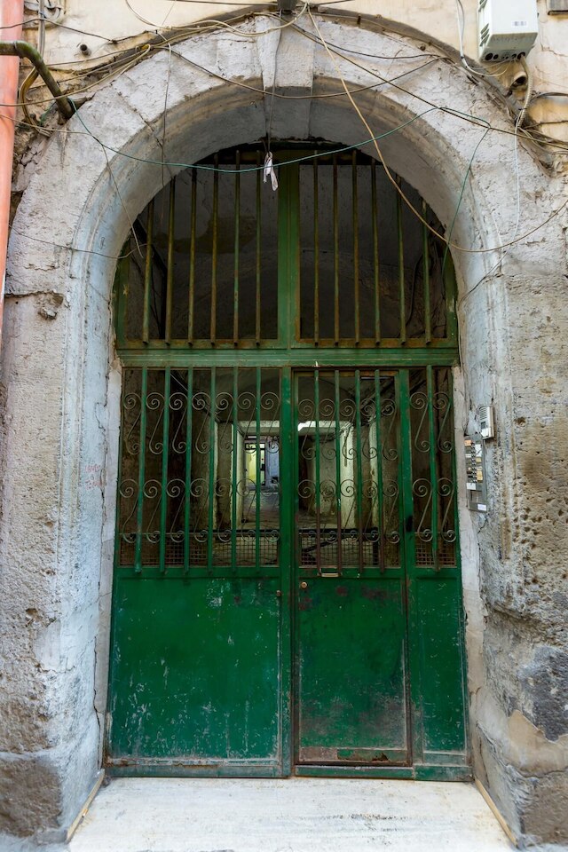 トリブナリ 194 - コージー フラット イン センター