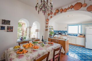 ヴィラ ラ カンパネッラ イン ラヴッロ