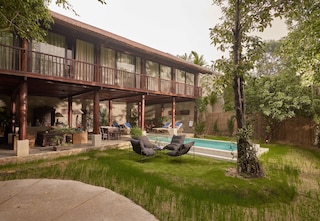 aNhillブティック