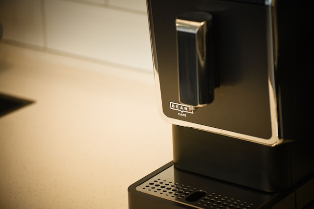 プライベートバルコニー付き1BRデュプレックスアパート