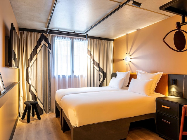 トライブ パリ サン アエン