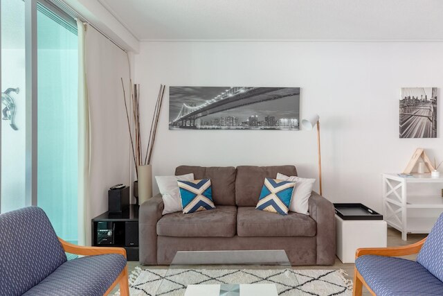 プレミアム 2 ベッドルーム CBD アパートメント ウィズ リバー ビュー バルコニー