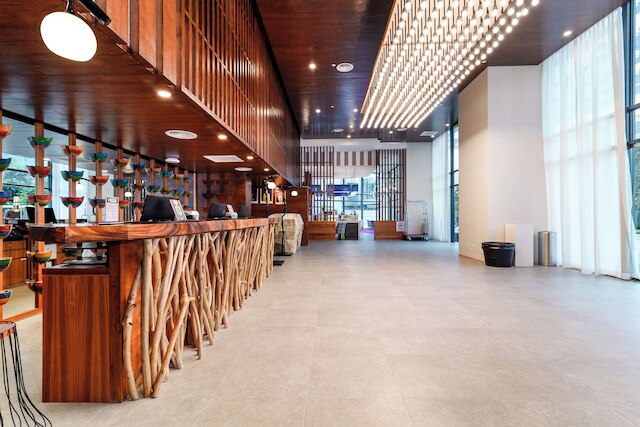 リヤズ ラヴァンヤ