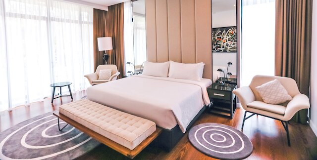 リヤズ ラヴァンヤ