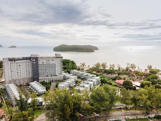 リヤズ ラヴァンヤ