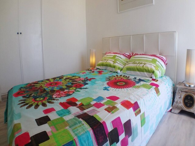 セントジュリアンズのビーチ近くのプール付きアパート