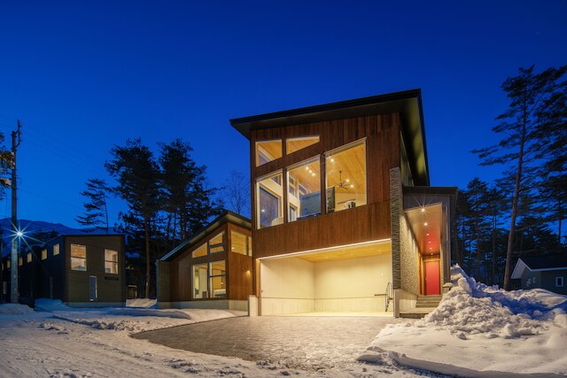 ザ・ムー バイ ザ・ハクバ・コレクション