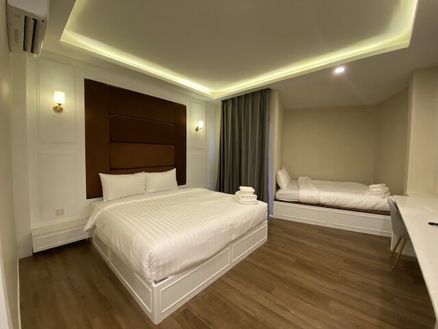 カリントン ホテル