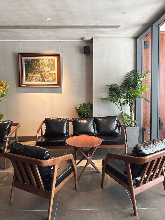 トリプル E ホテル メトロ ベン タン