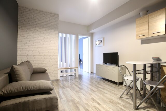 GKエルモウストラート