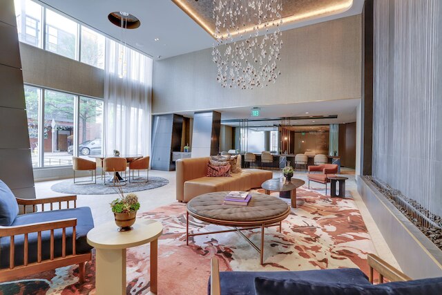 クレンドンのゴージャス1Brジム付き