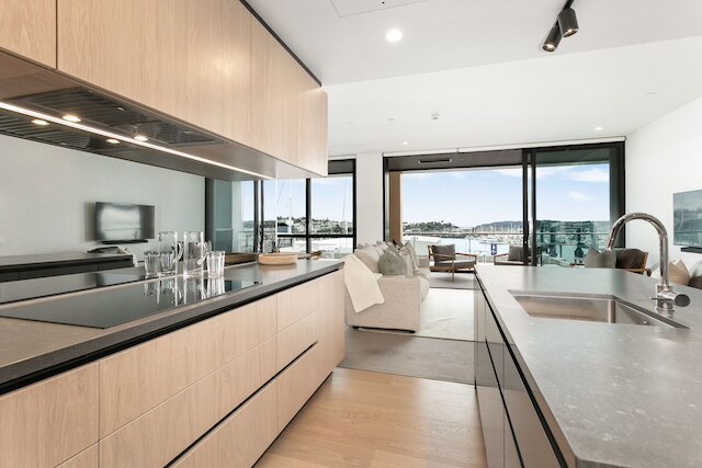 モダン・オアシス・イン・ウィニヤード・クオーター