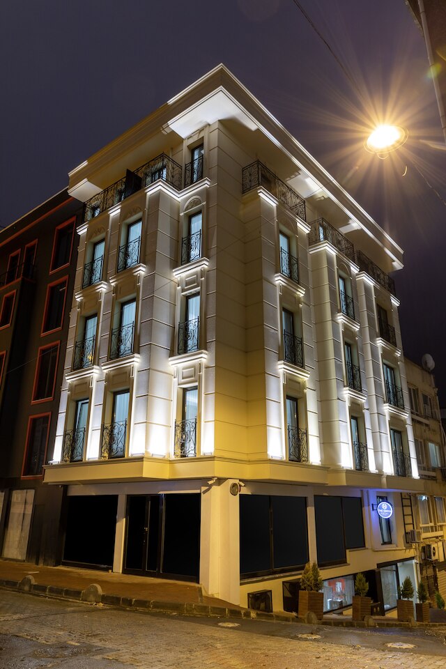 THE OMIYA（ザ・オオミヤ）