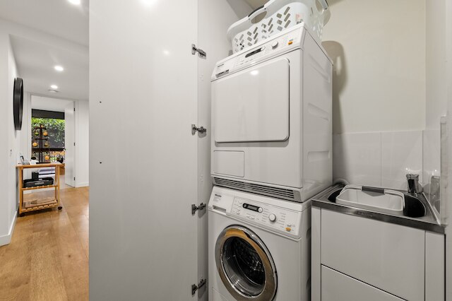 ステイセントラル - ホーソン・イースト - スタディ、2台の車スペース