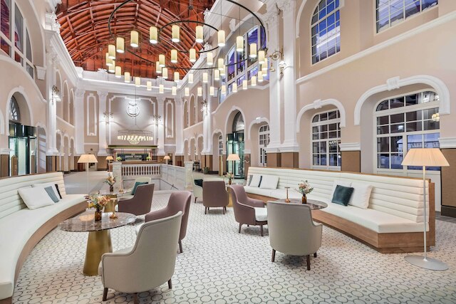 カンフランク エスタシオン ロイヤル ハイダウェイ ホテル - グラン ルホ