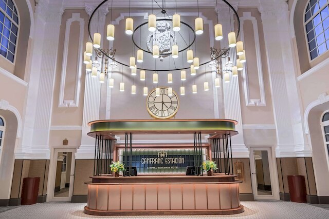 カンフランク エスタシオン ロイヤル ハイダウェイ ホテル - グラン ルホ