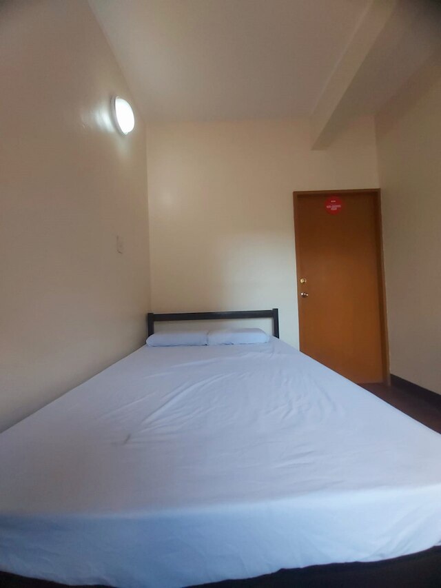 OYO 916 エンジェルズ ボードルームズ