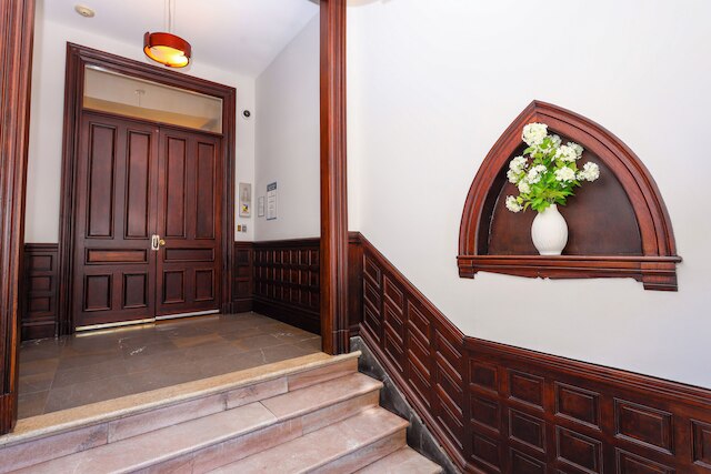 マーヴェリック スイーツ アット 245 ニューベリー ストリート