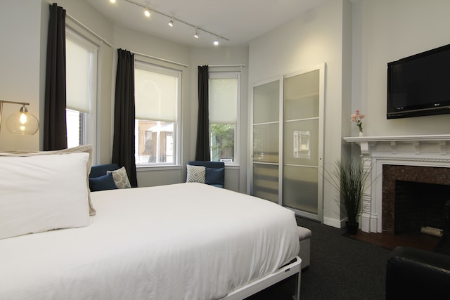 マーヴェリック スイーツ アット 245 ニューベリー ストリート