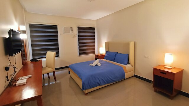 グランドエミリアホテル