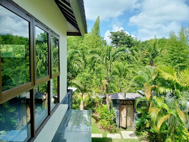 ヴィラ マハラニ ジンバラン