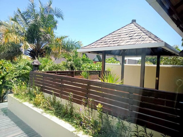 ヴィラ マハラニ ジンバラン