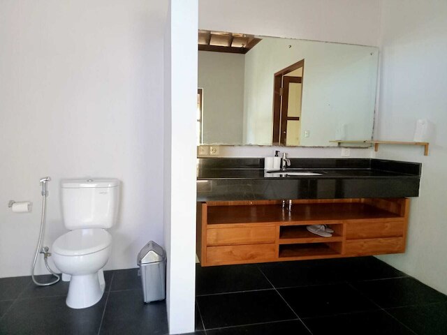 ヴィラ マハラニ ジンバラン