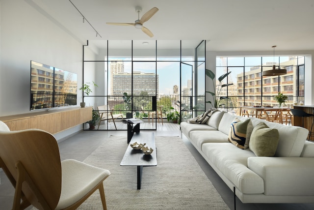 3BR 高品質 アパート with シティ ビュー