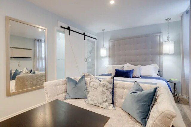 カーサ クイーン-レスリービル スイート ウィズ ラージ パティオ