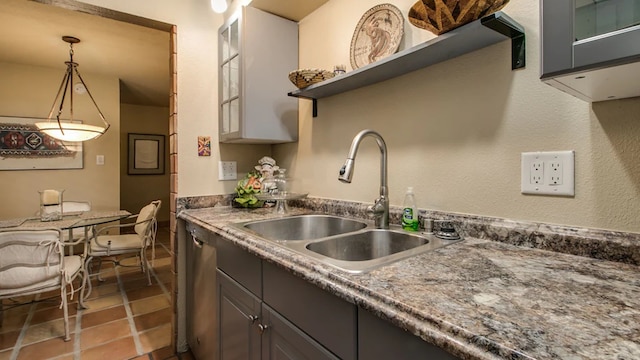 チャーミング 1- ベッドルーム コンドミニアム ステップス トゥ オールド タウン スコッツデール