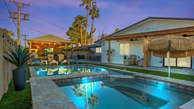 ジャスト リステッド ! オールド タウン パラダイス W5 テD プール & スパ !