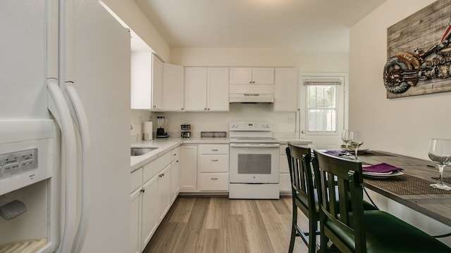 リモデーレド 2 ベッドルーム W/ ヤード イン オールド タウン スコッツデール !