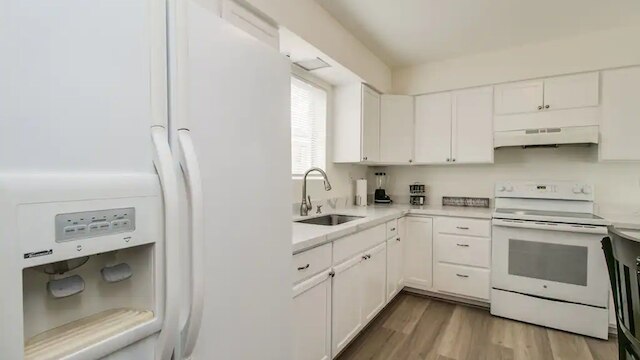 リモデーレド 2 ベッドルーム W/ ヤード イン オールド タウン スコッツデール !