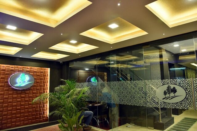 ホテルパインツリー