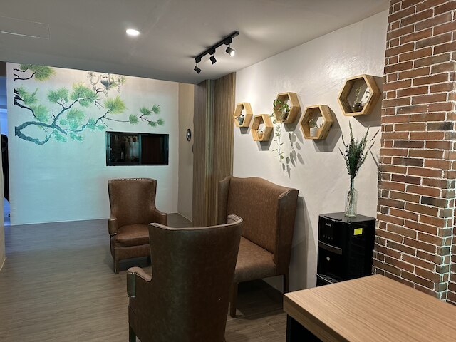 アデン・ホテル