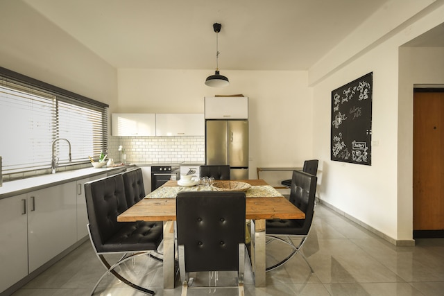 プライムロケーションサニー3ベッドルームアパートメント