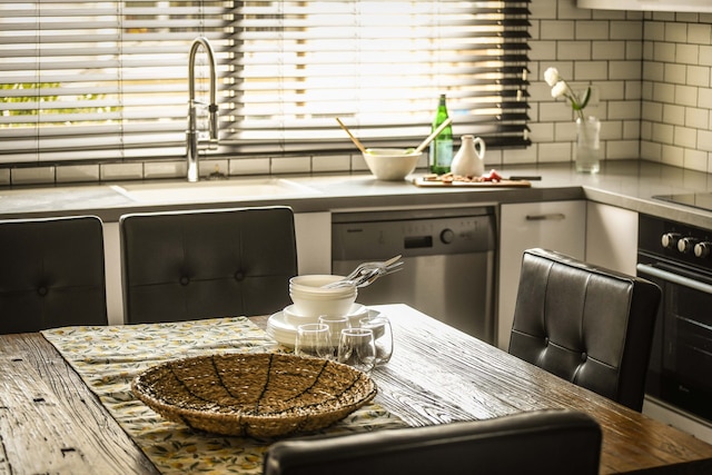 プライムロケーションサニー3ベッドルームアパートメント