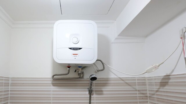 ホーミー アンド コンフィー スタジオ アット プンカャック ブキッ ゴルフ スラバヤ アパートメント