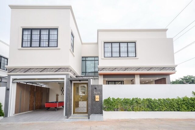 エクスキジットプールヴィラH